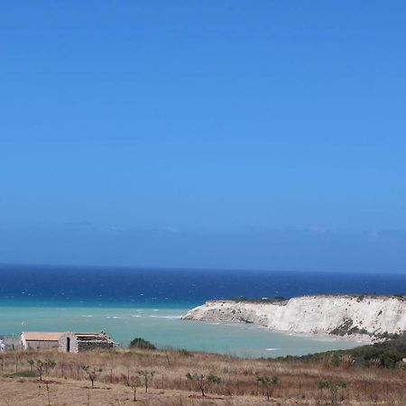 B&B L'Eden Di Capo Bianco 蒙塔莱格罗 外观 照片
